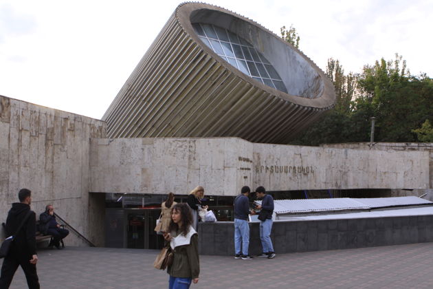 Советский модернизм Еревана: авторская прогулка с художником-авангардистом