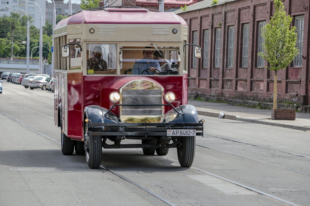 Обзорная экскурсия по Минску в ретро-атмосфере автобуса 30х годов — фото 3
