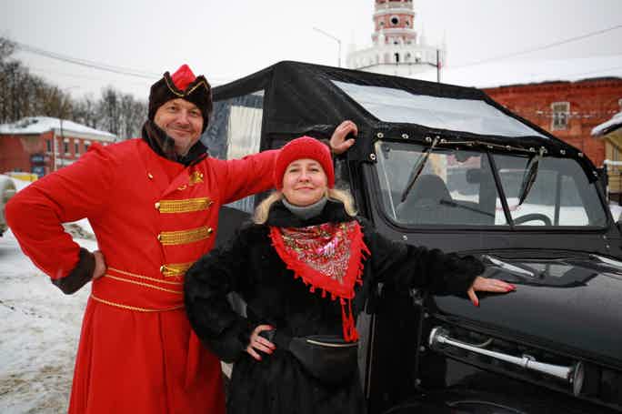 Зимняя большая экскурсия Сергиев с прозрачной крышей с чаем и глинтвейном!