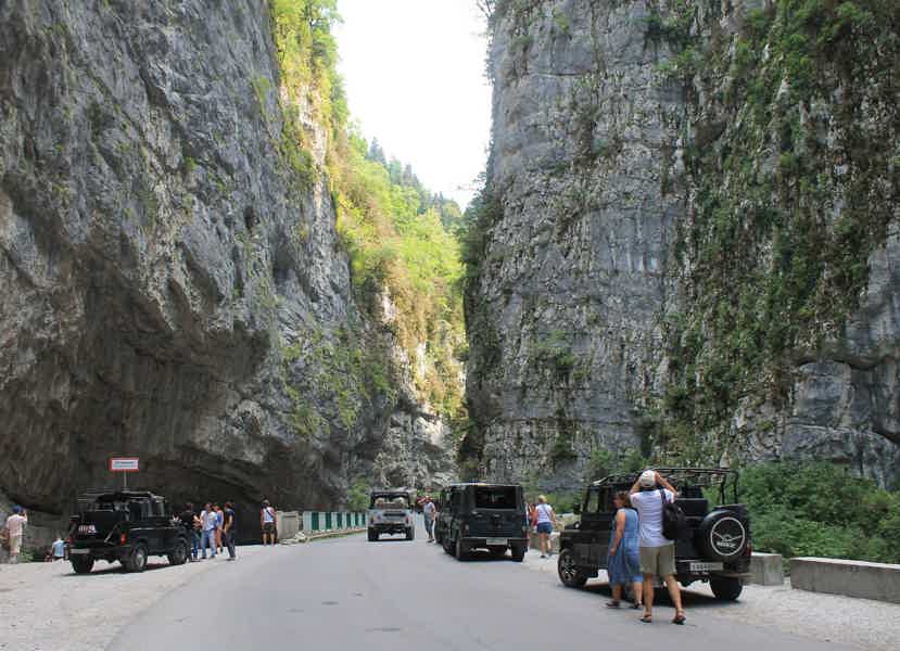 Джип-тур Абхазия: архитектурная Гагра, озеро Рица и Гегский водопад! - фото 4