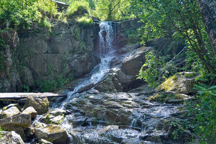 Бердские скалы, два водопада и озеро Карпысак - фото 5