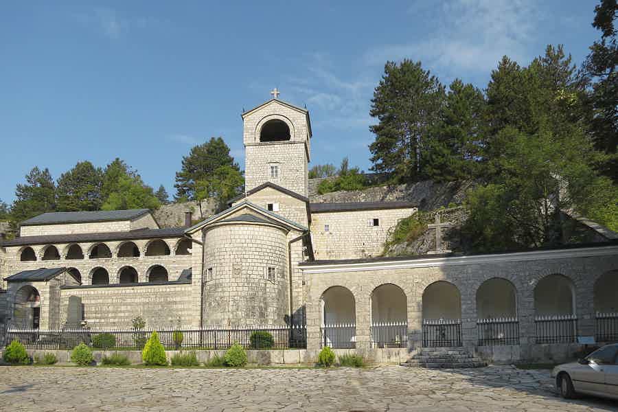Два монастыря (Цетинский монастырь, Острог) - фото 3