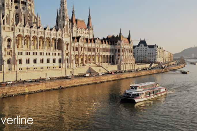 A Delightful 70-minute Budapest Sightseeing Cruise