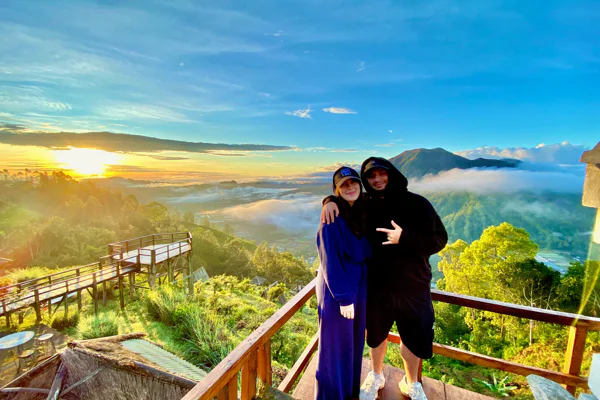 Sunrise with a view of Batur Volcano and Batur Hot Springs — photo 5, Bali | Pokataem
