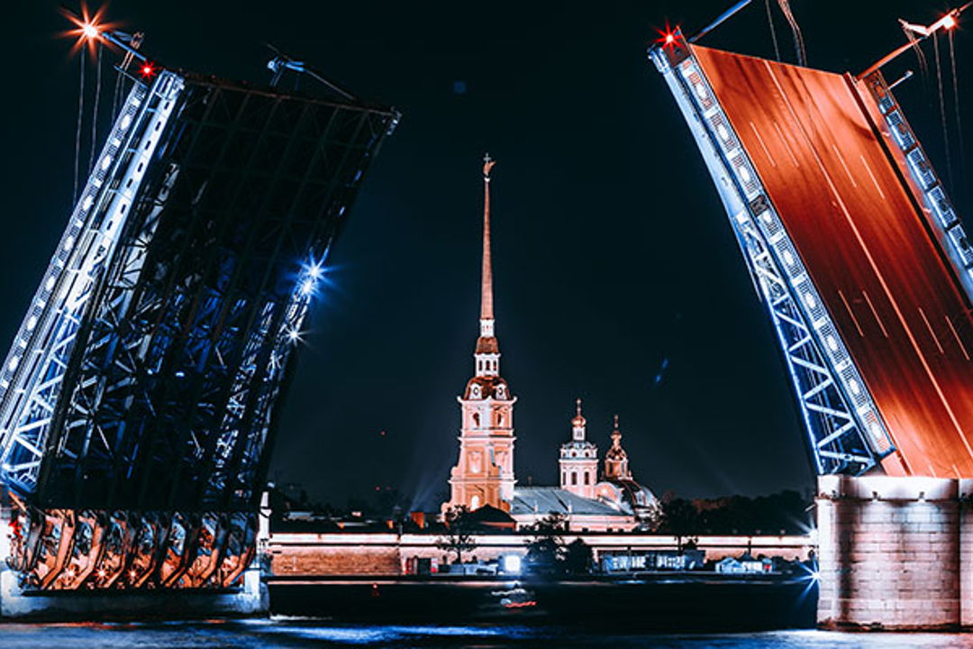 Полночь в Петропавловке и теплоходная прогулка к разведенным мостам — фото 4
