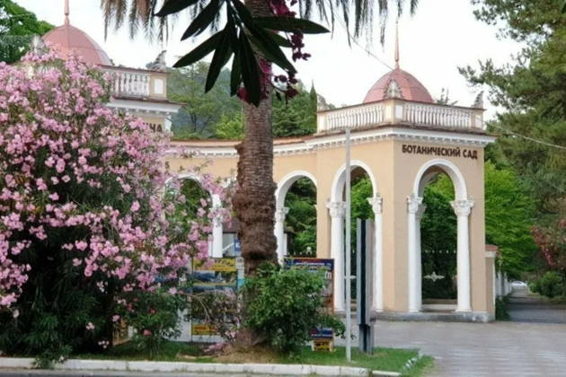 Сухум — история столицы Абхазии и прогулка по набережным