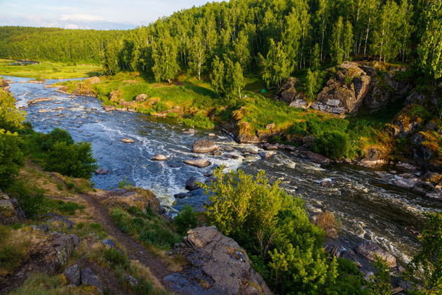 Виды Уральский марс, порог Ревун и Смоленская пещера