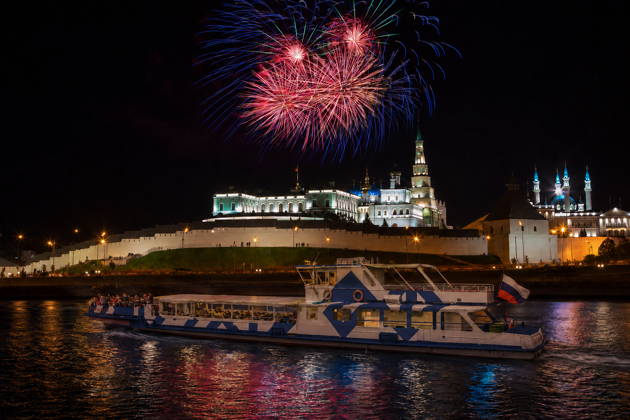 Дискотека с просмотром салюта в честь Дня города (18+)
