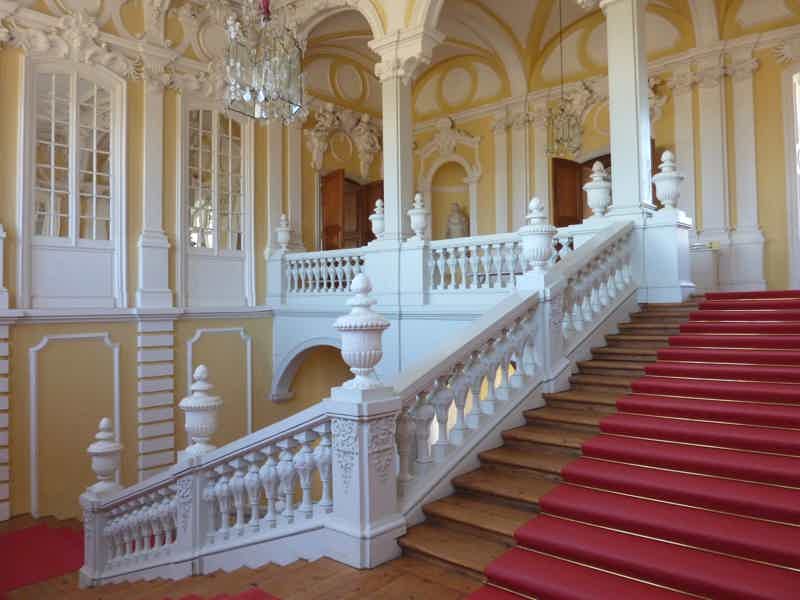 Рундальский дворец — шедевр творчества Растрелли - фото 2