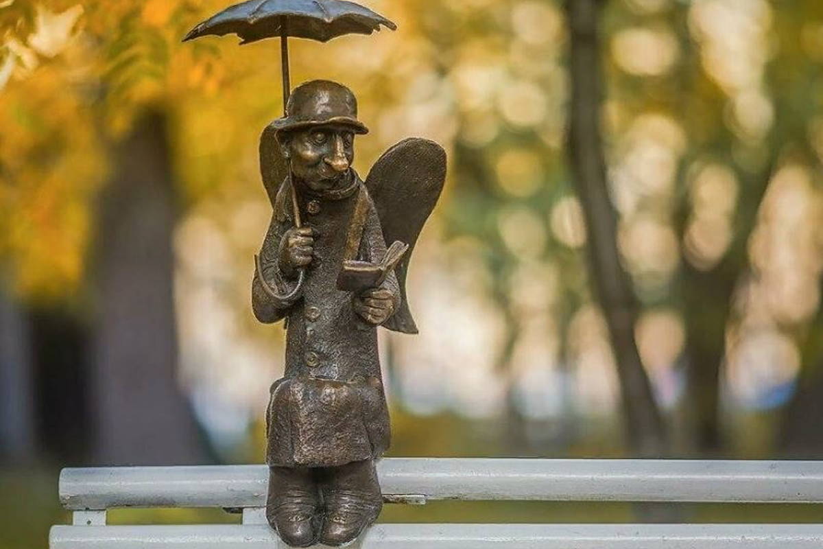 Необычные памятники Петербурга