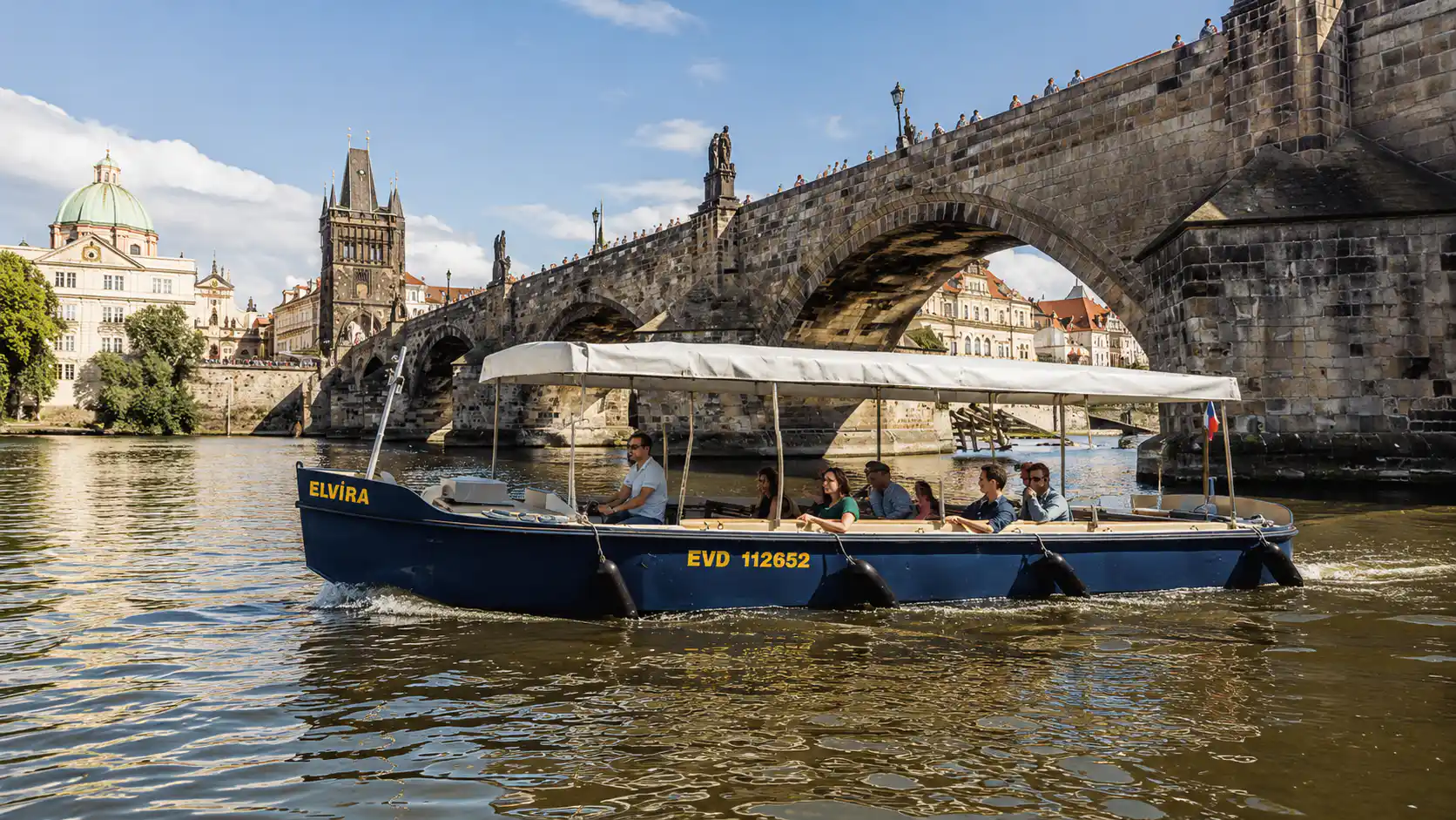 Elvíra boat