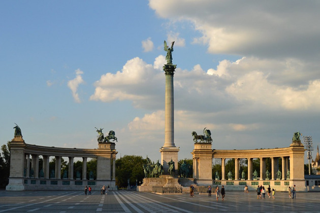 Вся история Венгрии на одной площади.