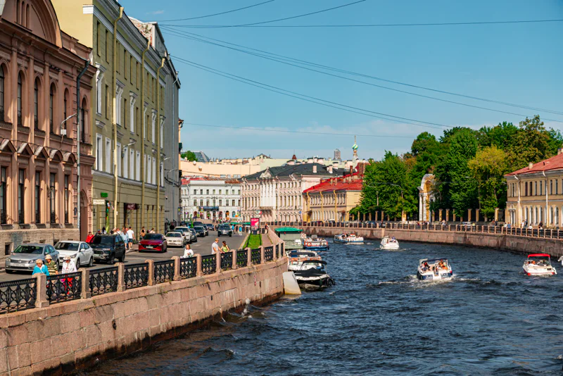Петербург на автобусе и теплоходе за 5 часов — фото 7