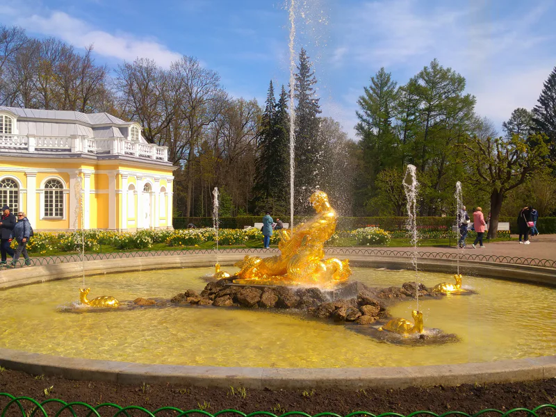 Петергоф-феерия брызг по задумке Петра. Обзорная экскурсия по Нижнему парку. — фото 2, Санкт-Петербург | Покатаем