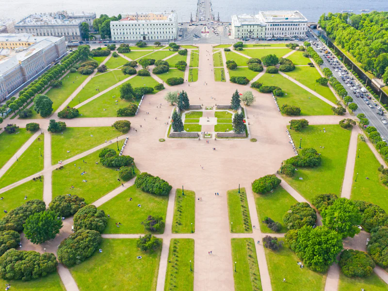 Обзорная экскурсия по Санкт-Петербургу и Петергофу на минивене — фото 7, Санкт-Петербург | Покатаем