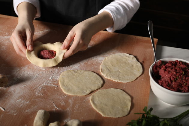 Мастер-класс по грузинской кухне в Праге с хинкали и хачапури