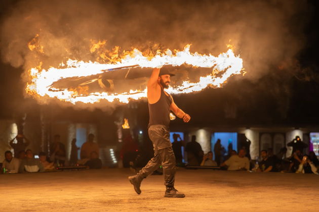 Пустынное Сафари с Премиум ужином из Шарджи: трансфер, шоу-программа