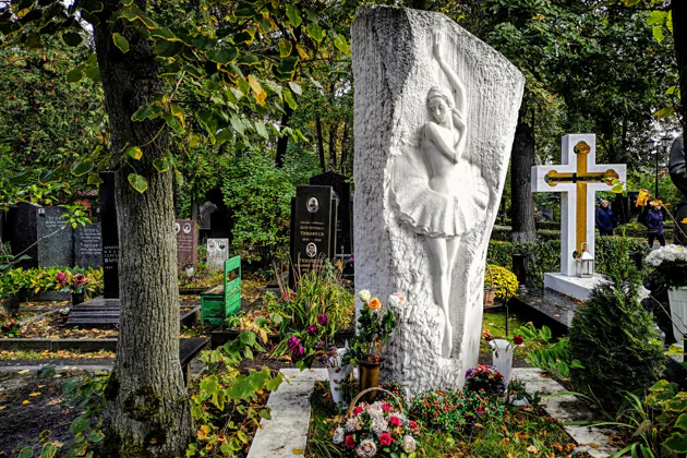 Новодевичье кладбище — некрополь знаменитостей — фото 2