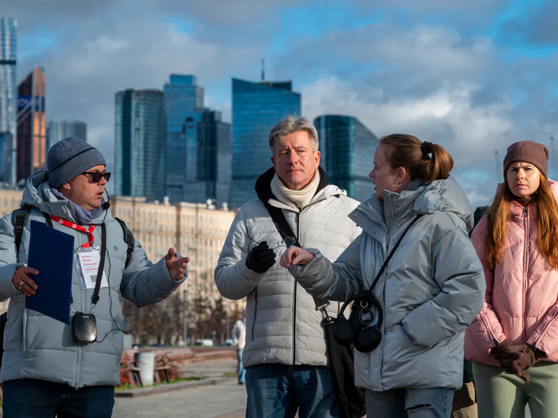 Пешеходная фотоэкскурсия «Покуда сердца стучатся, — помните!» — фото 7, Москва | Покатаем