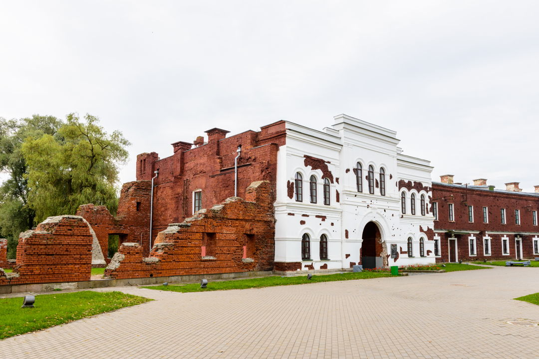 Экскурсия в Брестскую крепость в сборной группе — фото 3