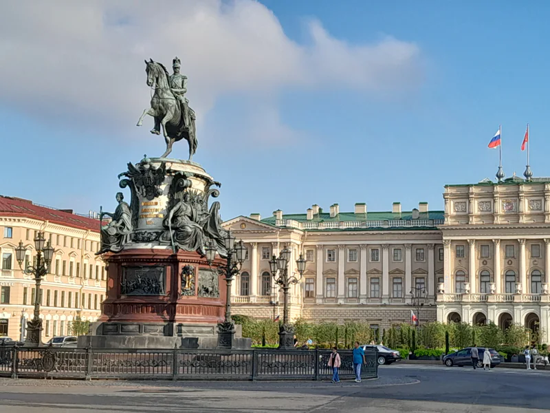 Обзорная экскурсия по Петербургу на авто + Петропавловская крепость — фото 3, Санкт-Петербург | Покатаем