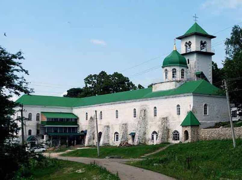 Свято-Михайловский монастырь и термальные источники - фото 1