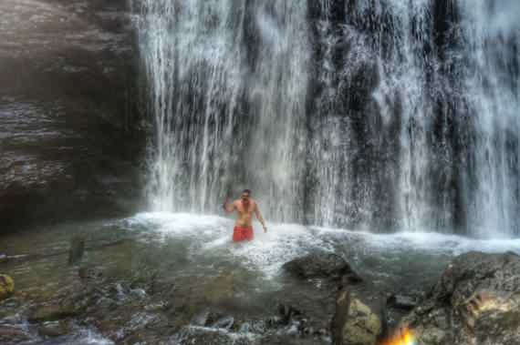 Тур в город призрак Акармара, 3 водопада, термальный источник 