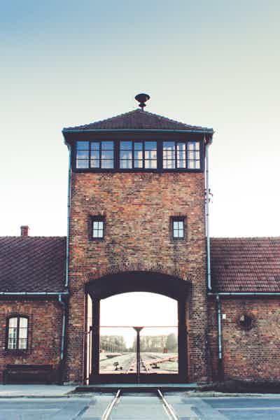 Krakau: Tour nach Auschwitz mit Abholung & Lunch-Option - photo 2