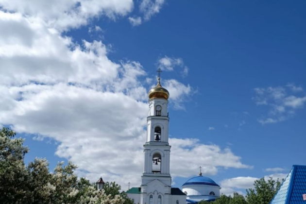 Виды По окрестностям Казани: Свияжск, Раифа, Иннополис и Вселенский храм