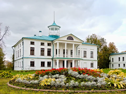 В гости к Некрасову — экскурсия в усадьбу «Карабиха» в мини-группе