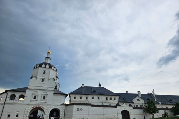 Виды 2 в 1: Свияжск и Голубые озёра 