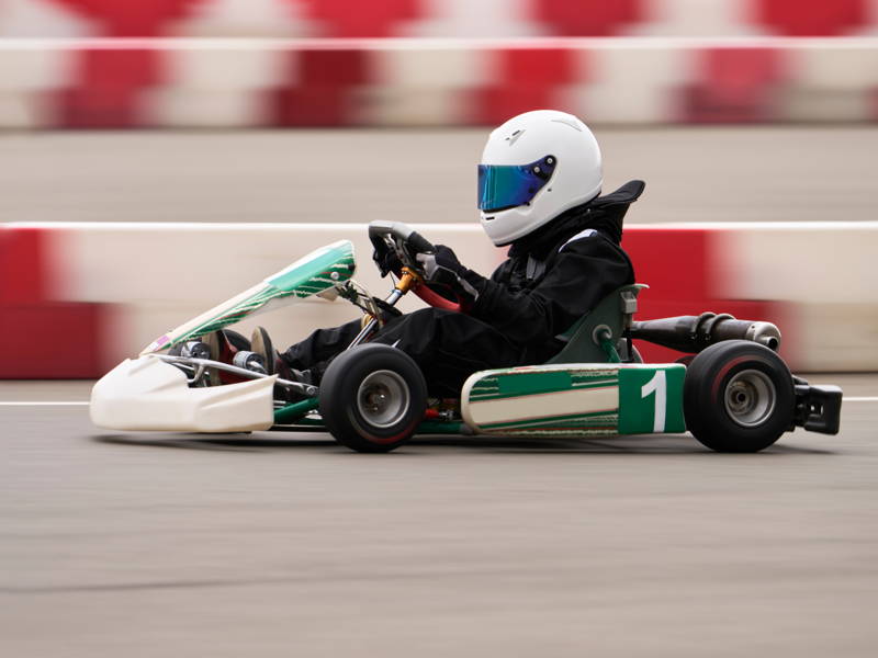 Абу-Даби: Картинг на трассе Yas Marina Circuit Kartzone (на английском)