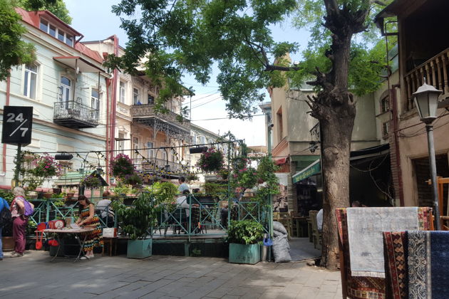 Виды История Тбилиси. Мосты из прошлого в настоящее