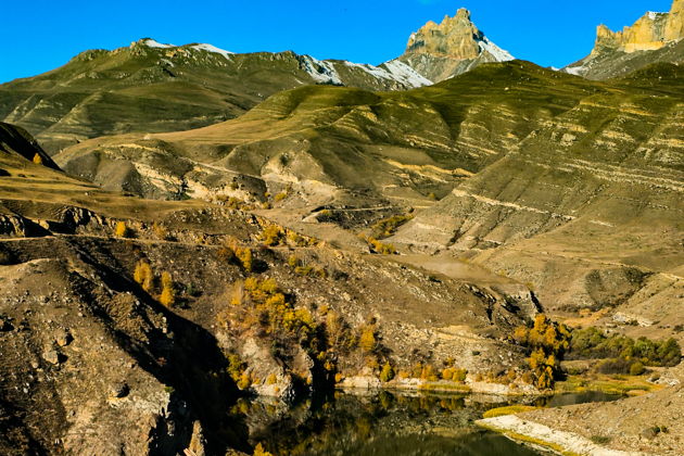 Озеро Гижгит и смотровая на Тызыльское ущелье