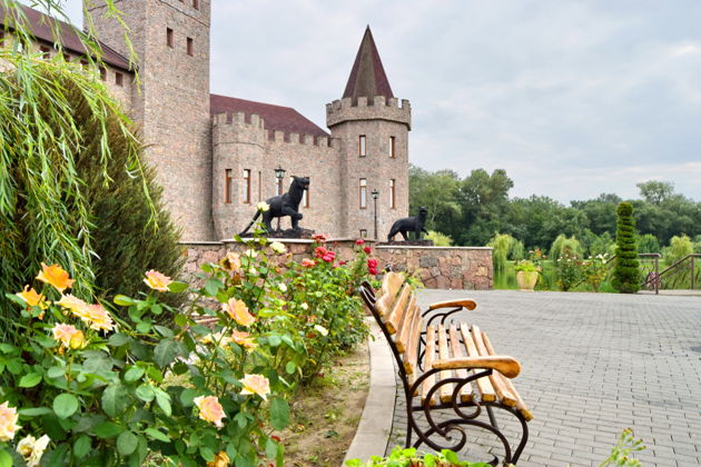 Виды Верхняя Балкария, Язык Тролля и замок Шато-Эркен