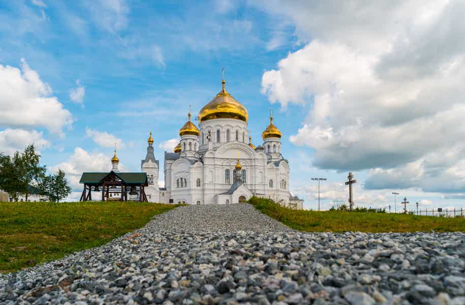 Величественный Белогорский монастырь — место силы и красоты - фото 4