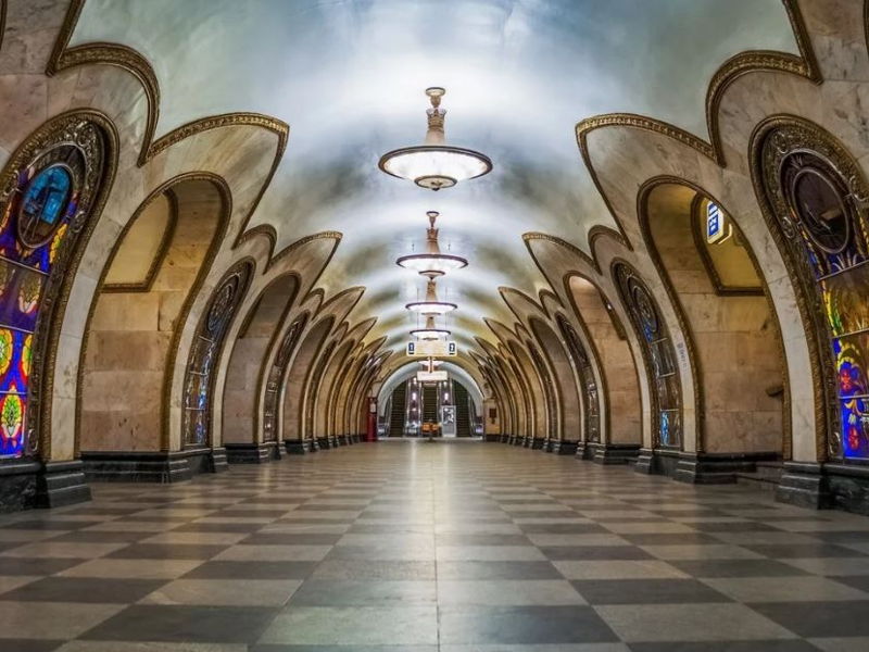 Подземные дворцы Москвы: экскурсия по Московскому метро - экскурсия в Москва, Россия
