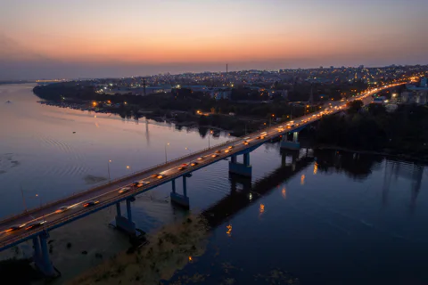 «Река, мосты и музыка»: прогулка по Самаре на теплоходе