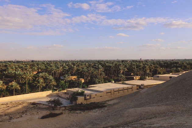 Поездка к неизвестным пирамидам Каира на закате