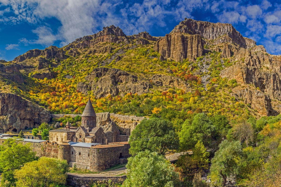 Канатная дорога Цахкадзора, Кечарис, Гарни, Гегард, ущелье Симфония камней — фото 6