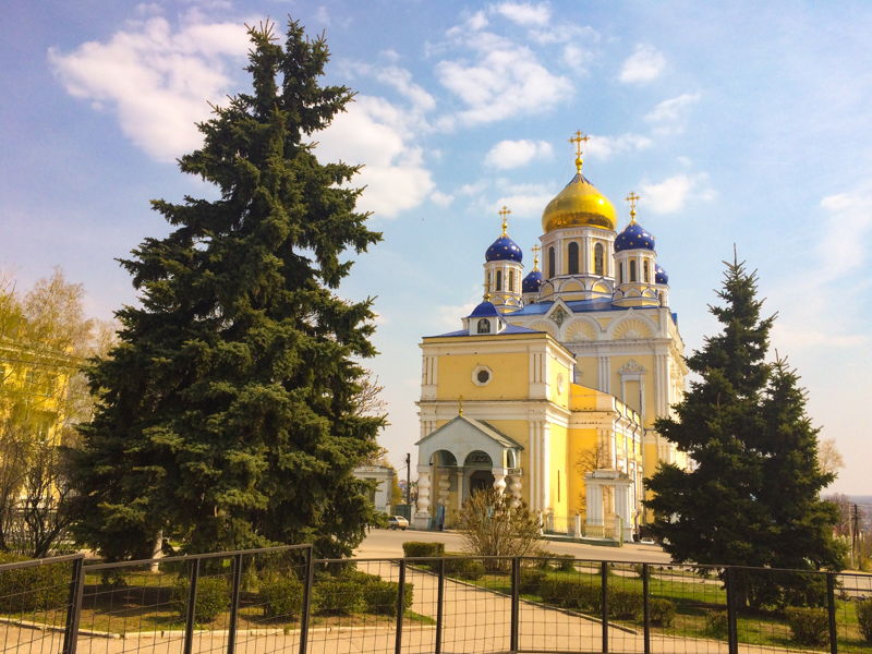 По Бунинским местам уездного города Ельца на транспорте туристов