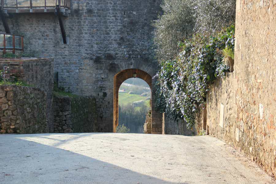 From Florence: Siena, Monteriggioni & San Gimignano Tour - photo 3
