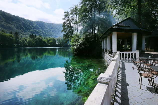 Виды Верхняя Балкария, Язык Тролля и замок Шато-Эркен