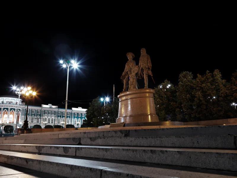 Индивидуальная обзорная экскурсия по Екатеринбургу на автомобиле — фото 5, Екатеринбург | Покатаем
