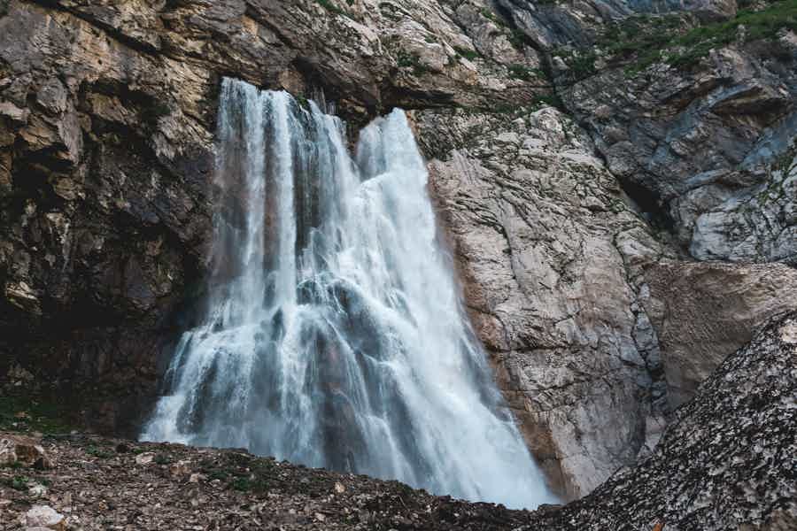 Джиппинг к озеру Рица, Гегскому и Молочному водопаду - фото 6