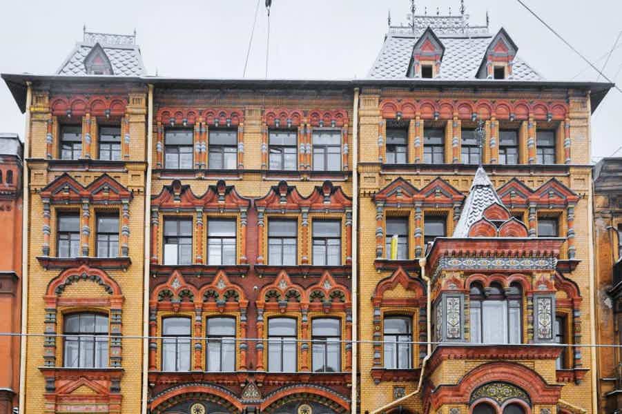 Тайны за старинными фасадами: самые необычные квартиры Петербурга - фото 1