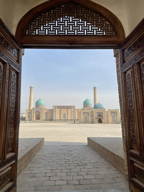 Ташкент: старые улочки с историей и настоящий плов
