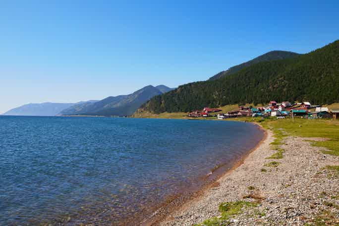 Озеро Байкал и поселок Большое Голоустное