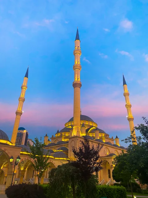 Грозный и самые притягательные мечети Чечни. Эксклюзивный трансфер 
