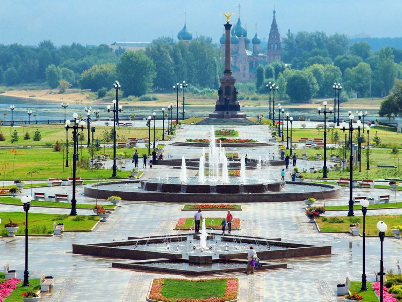 Ярославль величеством сияющий! На электромобиле - экскурсия в Ярославль, Россия